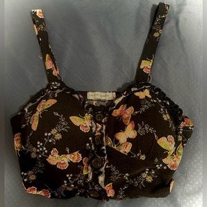 Beautiful (XS) black padded crop top with butterflies & buttons in the front.